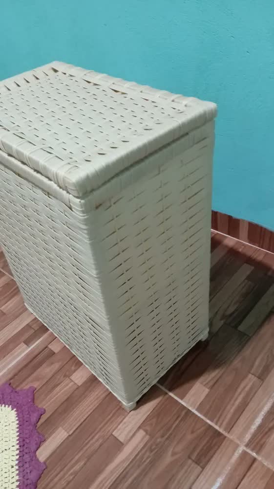 foto de Roupeiro Cesto P/roupa Suja Fibra Sintética 100lts 40x40x70 Cor Capuccino