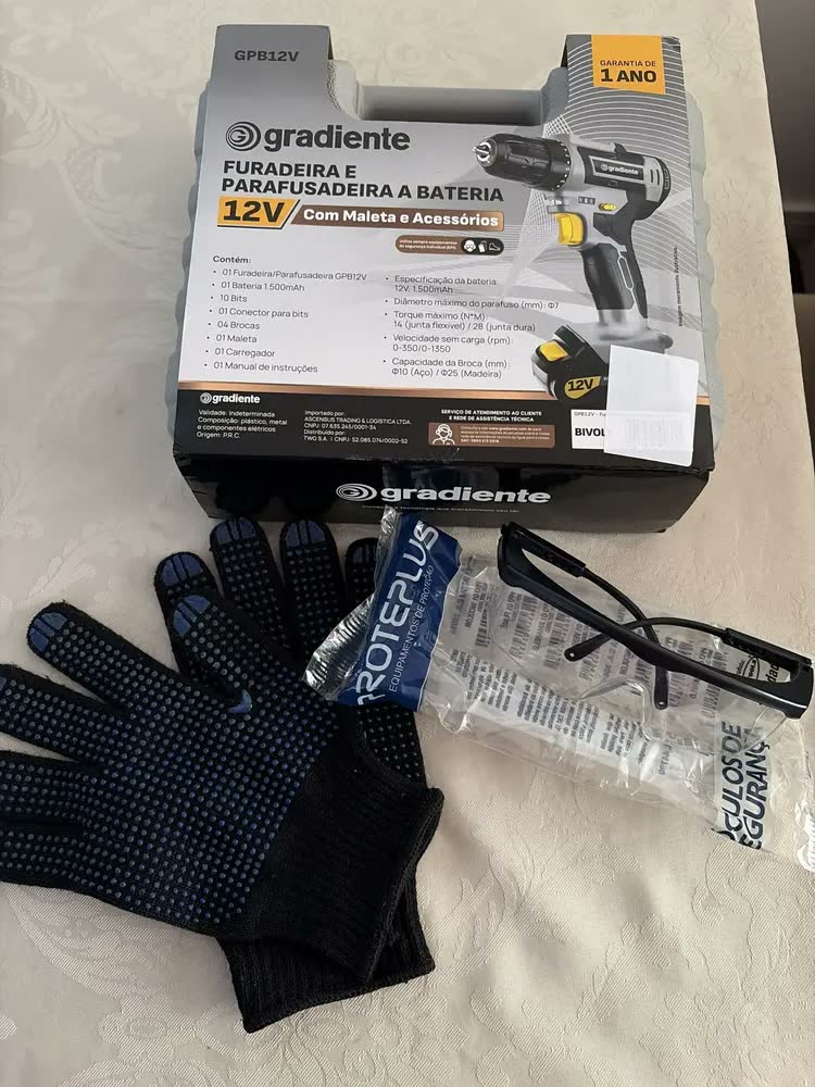 foto de Parafusadeira Furadeira Sem Fio Gradiente Gpb12v-ac 3/8 12v Bivolt Para Madeira Metal Com Maleta E Acessórios