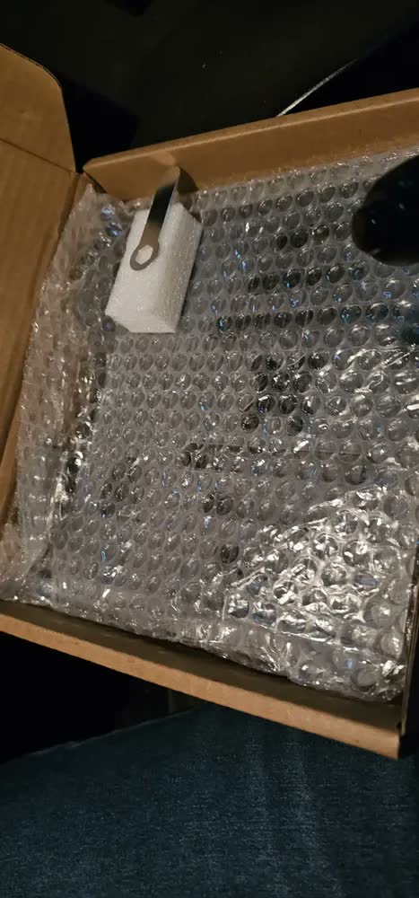 foto de Suporte De Mesa Metal Para Notebook Eletro Mex Gira 360° suporte ergonômico para laptop para mesa, mesa dobrável e portátil para computador, compatível com MacBook Pro e Air (10-16