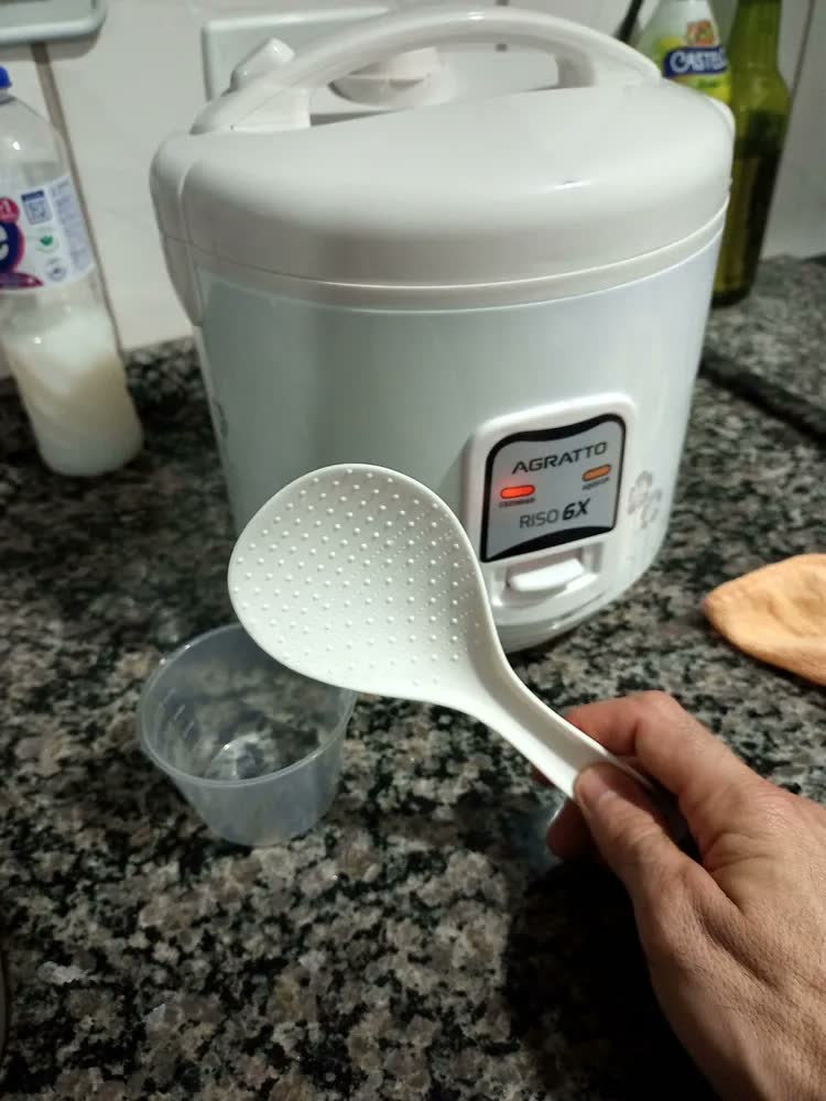 foto de Panela Elétrica De Arroz Riso Pa6x Agratto Cor Branco Frequência 60 Hz