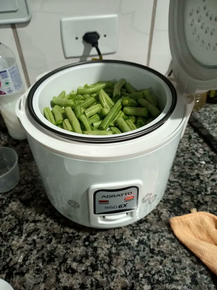 foto de Panela Elétrica De Arroz Riso Pa6x Agratto Cor Branco Frequência 60 Hz