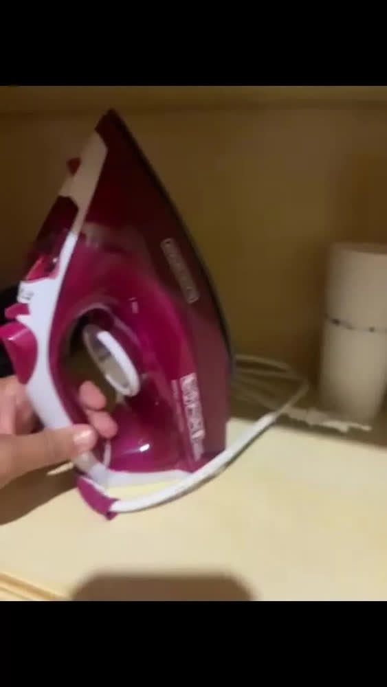 foto de Ferro De Passar Roupa A Vapor Black+decker Fx1050 1200w