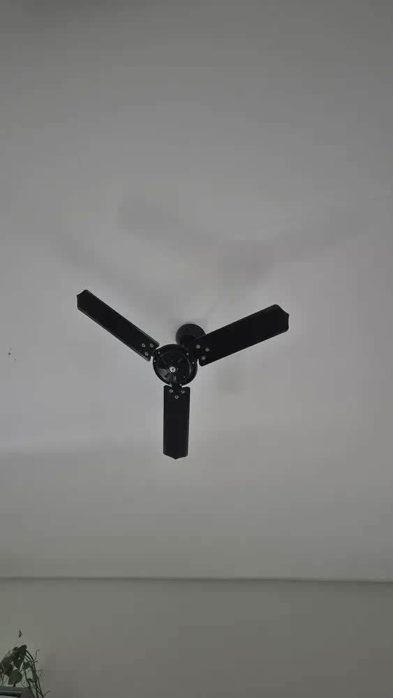 foto de Ventilador De Teto Preto Tron Eco Rio 3 Pás Casa Apartamento Diâmetro 980 mm Frequência 60 Hz Material Das Pás Aço