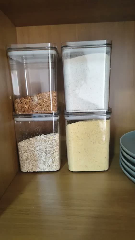 foto de Kit 4 Potes Herméticos 1 Litro Porta Mantimentos De Cozinha Trasnparente