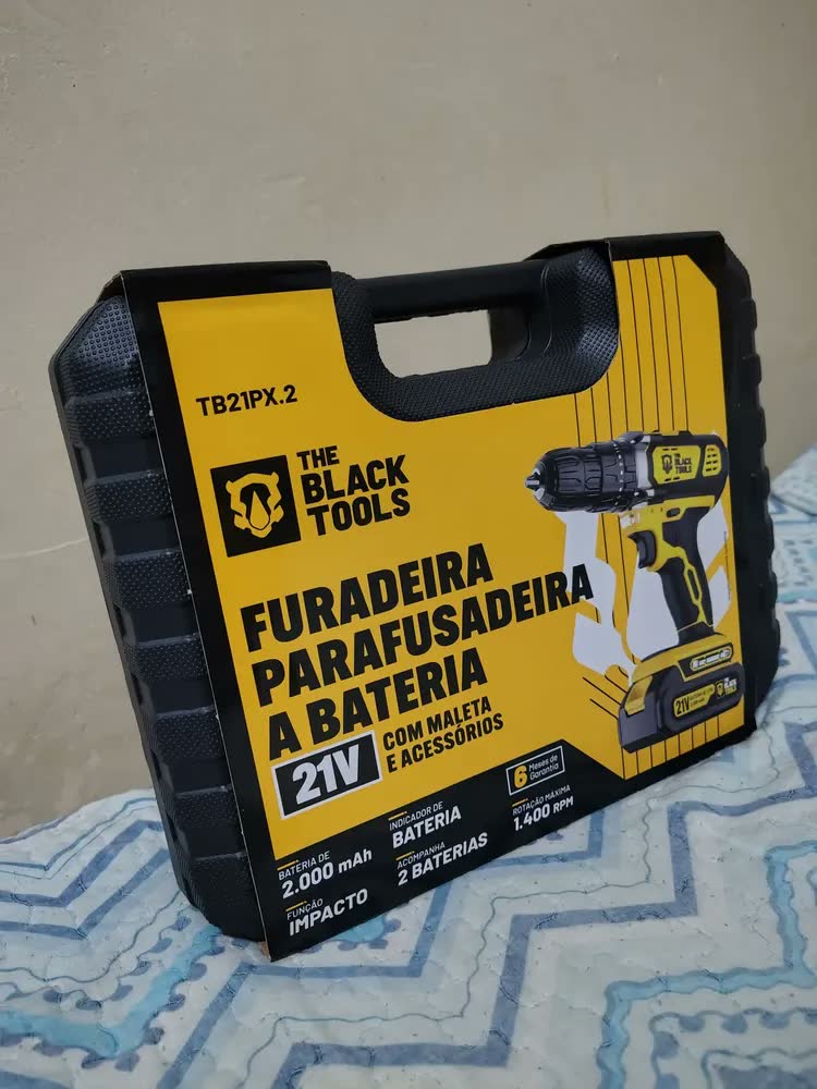 foto de Parafusadeira Furadeira De Impacto 02 Baterias The Black Tools Profissional Tb-21px.2 Kit Completo Com Maleta Acessórios