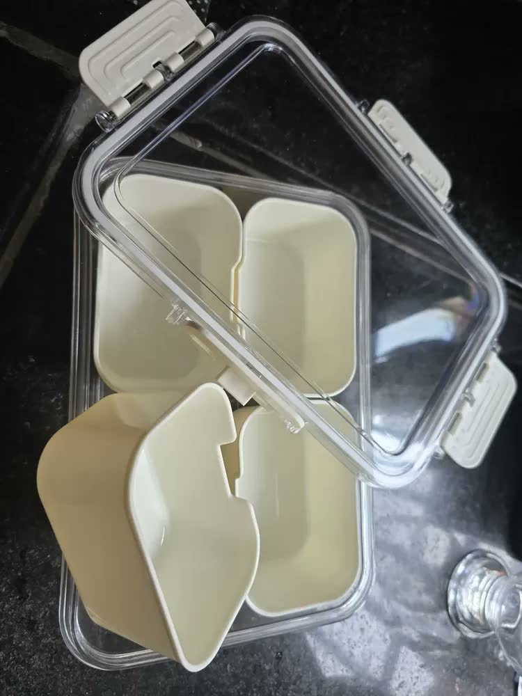 foto de Pote Hermético 4 Divisórias Organizador De Geladeira Prático Conserva Alimentos Frutas Legumes Multiuso Cozinha