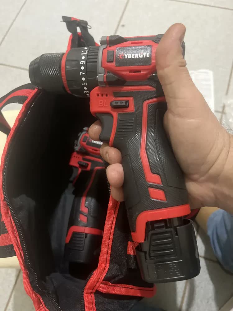 foto de Furadeira Parafusadeira de Impacto Brushless CyberLite 16.8V, com 3 Baterias e Bolsa