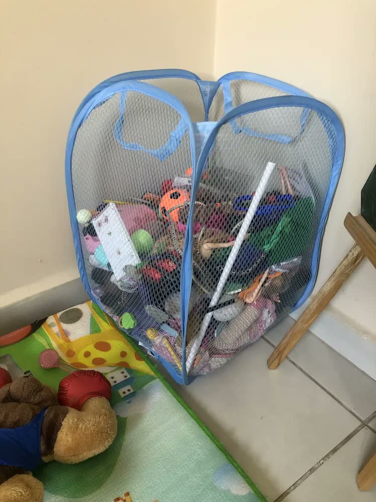 foto de Cesto Flexível Para Roupa Suja Brinquedos Multiuso 36x36x58cm Cor Azul Claro Fácil De Guardar Compacto Casa Laura Enxovais
