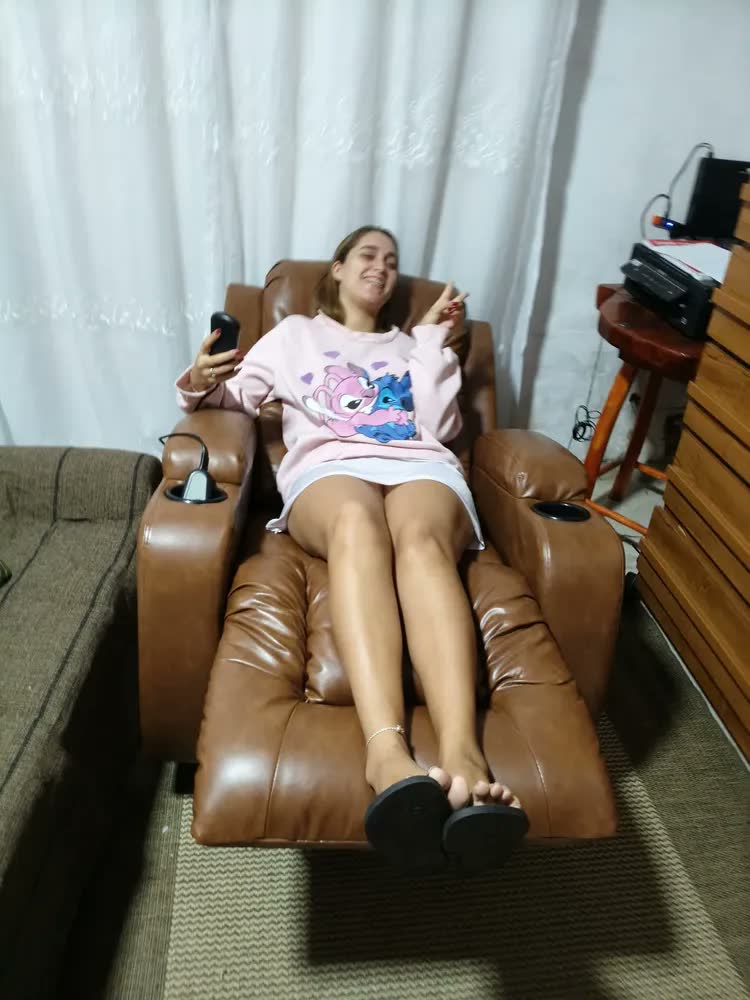 foto de Poltrona Papai Sala De Estar Lift Massagem Pu Caramelo Caramelo