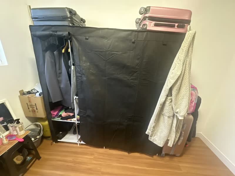 foto de Guarda Roupa Dobrável Organizador Portátil Armário Grande