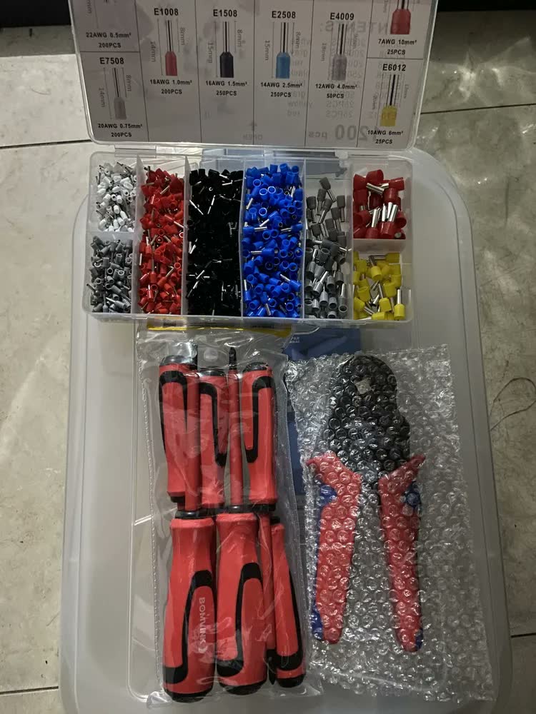 foto de Kit Alicate Crimpar Terminal Jogo Chaves Isoladas Fenda E Phillips 1200 Terminais Ilhós Ferramentas Elétricas Profissional Eletricista