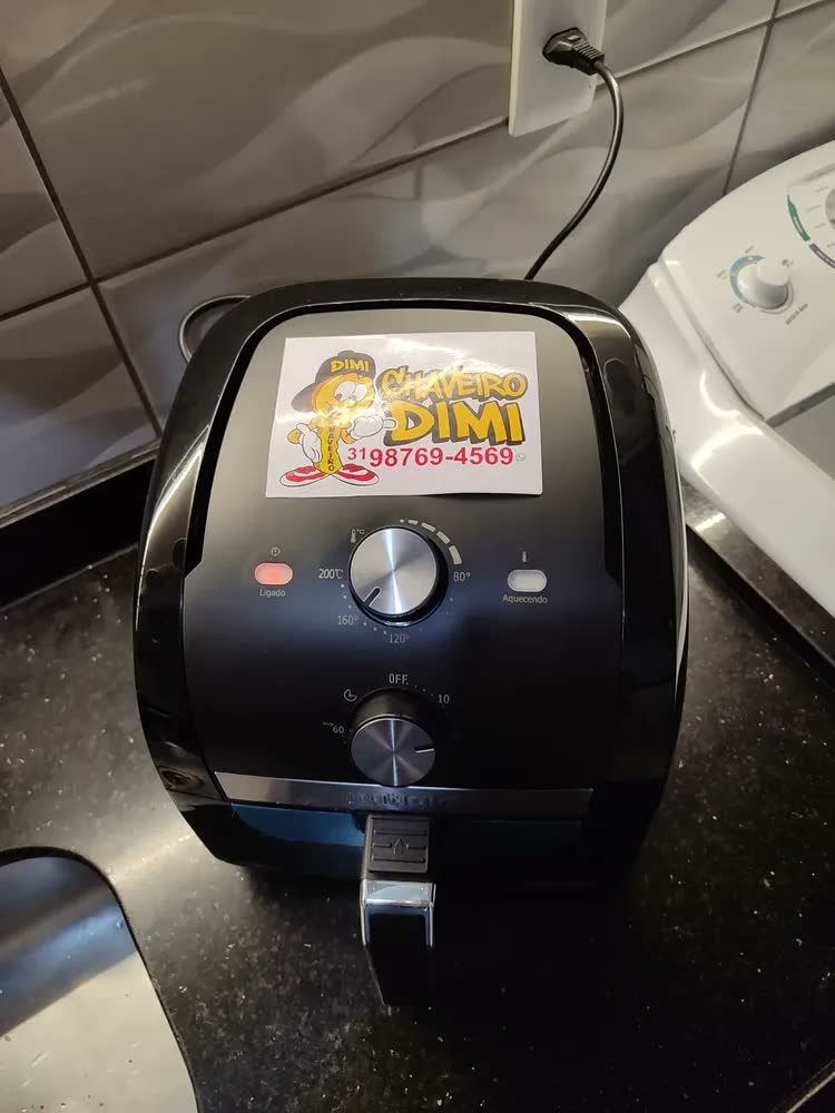 foto de Fritadeira Eletrica Air Fryer 1500w 5 Litros Itatiaia 127v Preto 127v