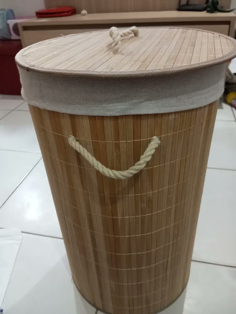 foto de Cesto De Roupa Com Tampa 47 Litros Ou Martiplast Cor Chumbo