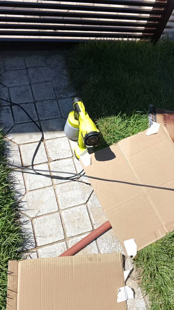 foto de Pistola De Pintura 800w Real Elétrica Profissional Pulverizador De Tinta 800ml Bico 2.0mm Alta Viscosidade 80 Din-s 38000rpm Desoon