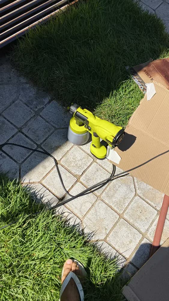 foto de Pistola De Pintura 800w Real Elétrica Profissional Pulverizador De Tinta 800ml Bico 2.0mm Alta Viscosidade 80 Din-s 38000rpm Desoon