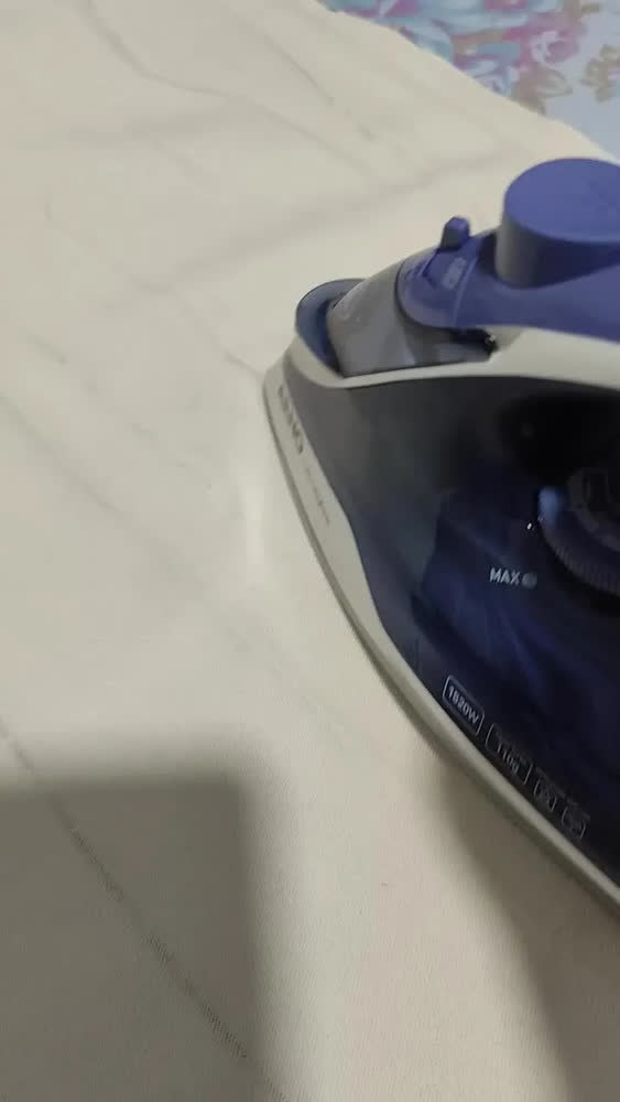 foto de Ferro a Vapor Arno Ultragliss com Base Durilium Airglide FU02