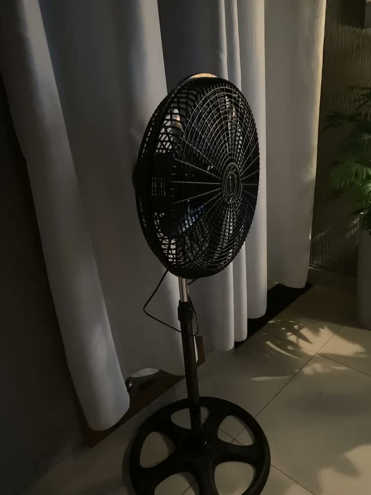 foto de Ventilador De Coluna Pedestal 5 Pás 50cm 3 Velocidades 50 Cm Preto Plástico 5