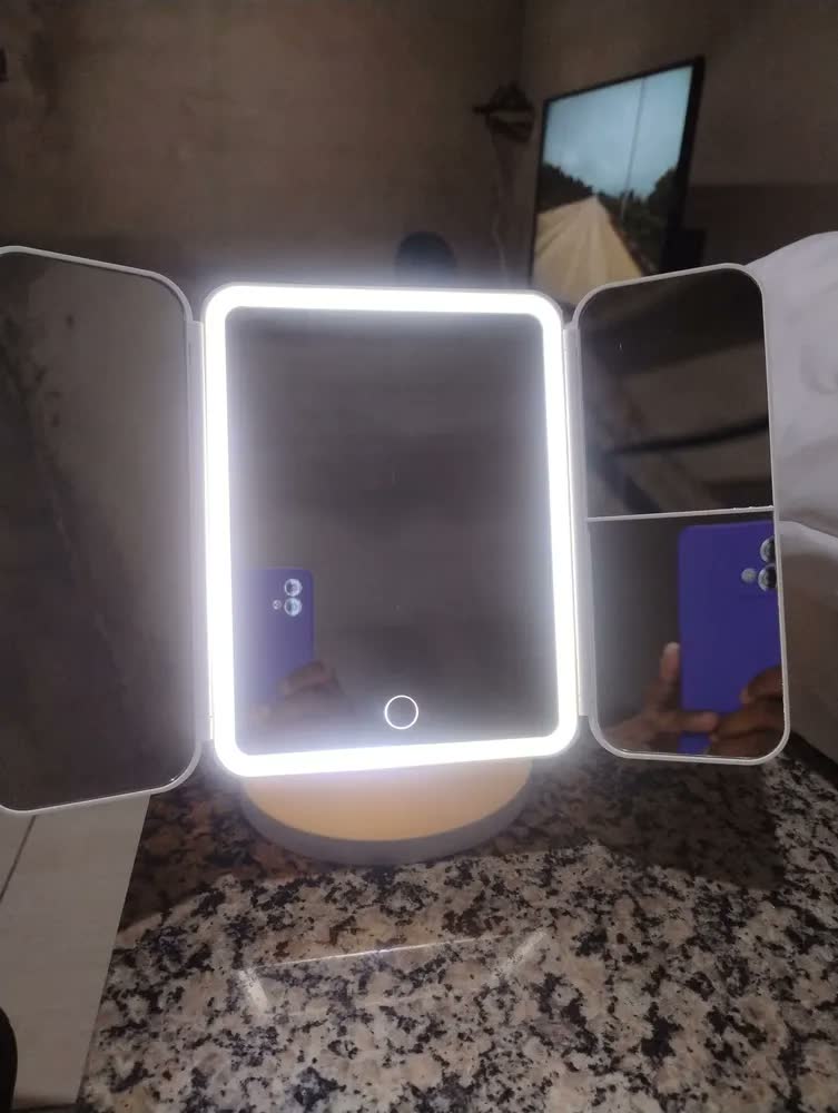 foto de Espelho Triplo Maquiagem Camarim Luz Bancada 3x Ampliação Branco