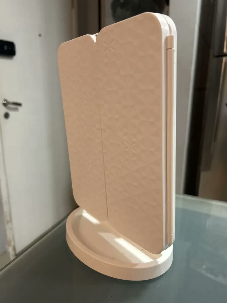 foto de Espelho Triplo Maquiagem Camarim Luz Bancada 3x Ampliação Branco