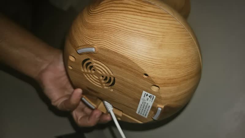 foto de Difusor de Aromas Umidificador De Ar Elétrico Aromatizador Ambiente Vaporizador Ultrassônico Óleo Essencia 400ml Bivolt com Controle Remoto Yoga Meditação Respiração Aromaterapia Led Marca LFAL
