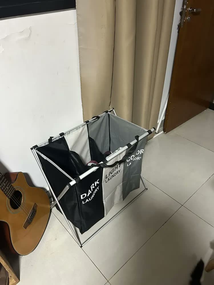 foto de Cesto Separador De Roupas 3 Compartimentos - Castela