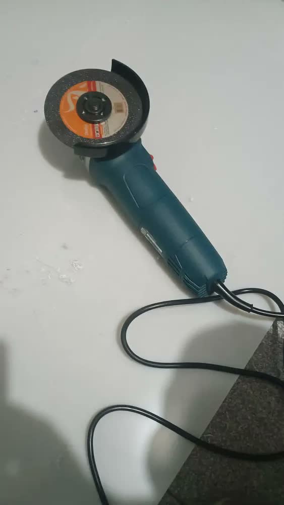 foto de Kit Esmerilhadeira Bosch Gws 700 710w 110v + 3 Discos Metal Azul