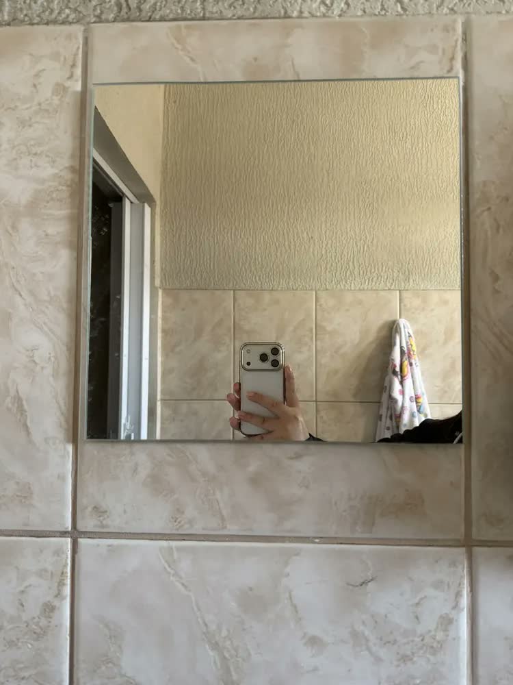 foto de Espelho Decorativo 30x30 Lapidado Parede Fita Dupla Face Redondo