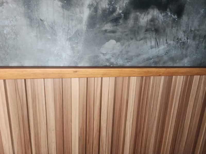foto de Cantoneira de Acabamento Favom WPC Carvalho Fosco para Painel Ripado