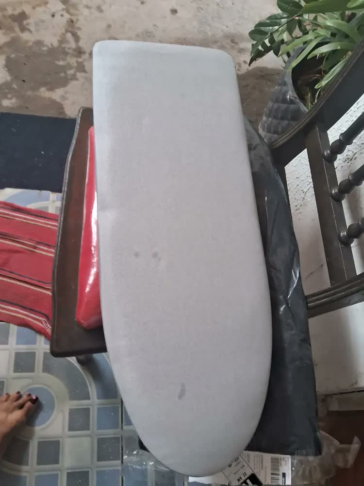 foto de Tabua De Passar Suspensa Parede Fixa Reforçada Pequena Slim Cinza