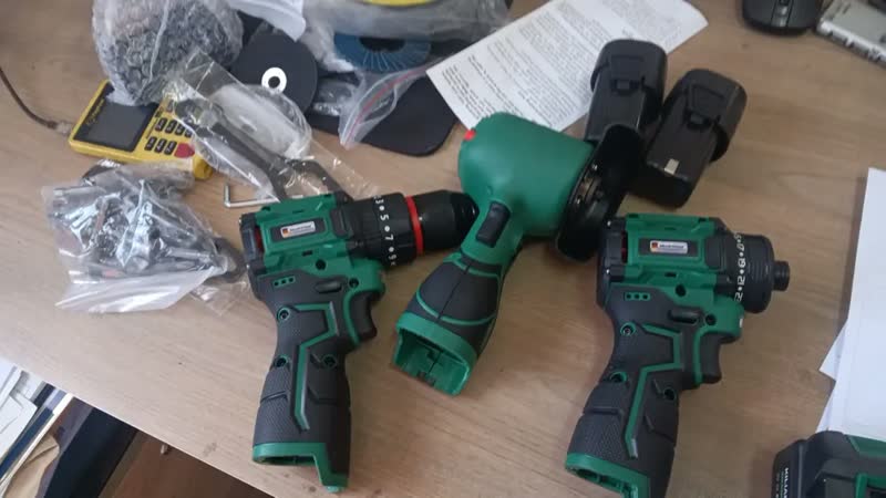 foto de Kit Kilian Ethan 3 em 1: Furadeira, Parafusadeira e Mini Esmerilhadeira 3
