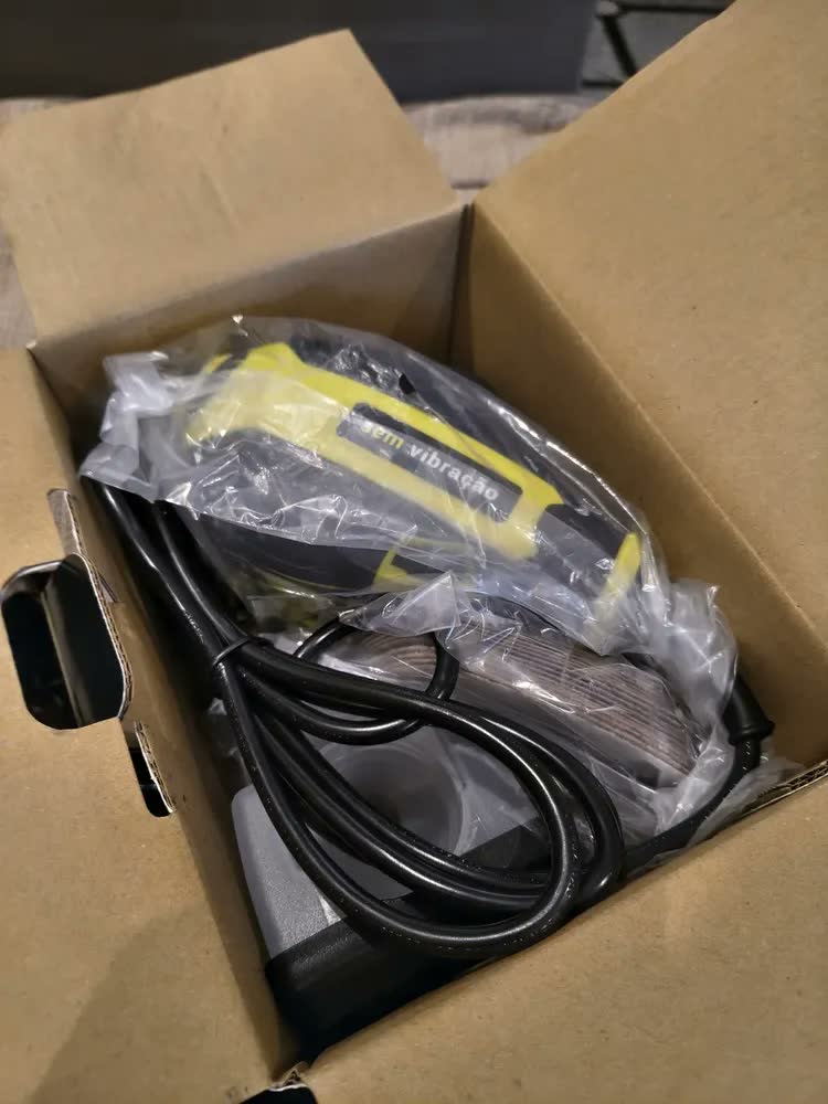 foto de Lixadeira Roto Orbital 450w Elétrica Profissional 125mm Órbita 2mm 220v Com Coletor Pó E Kit 16 Lixas E Disco Eva Desoon