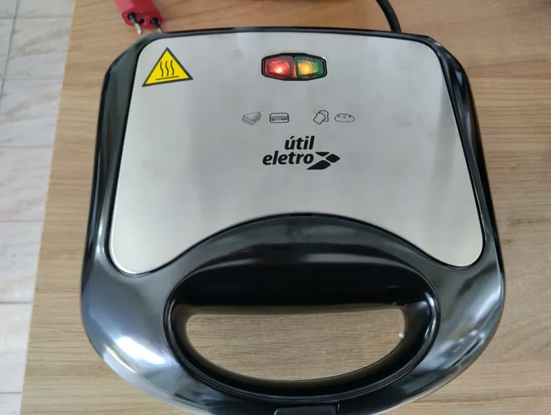 foto de Sanduicheira Elétrica Luxe Grill 2 Em 1 Antiaderente Multiuso Compacta 750w Inox 110v Ex Decor