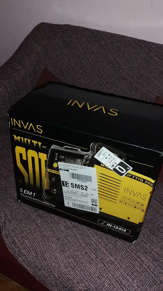 foto de Maquinas de Solda Inversora 300a 3 Em1 Mig Tig Mma Bivolt 110/220v Portátil Profissional Com Display Digital +Acessórios