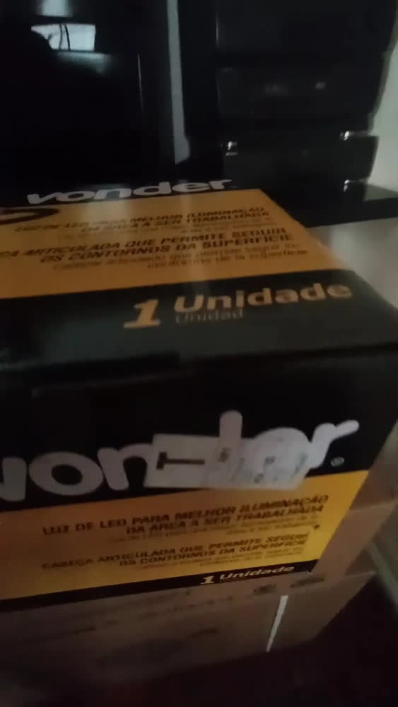 foto de Lixadeira Parede Profissional 800w Lpv 800 Vonder Drywall 220v Amarelo 50 Hz / 60 Hz