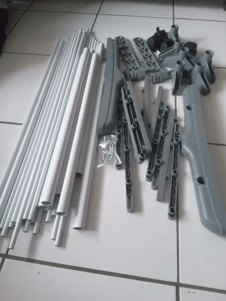foto de Varal De Chão Dobrável Com Rodinhas, 3 Andares Reforçados E Retráteis, Suporta Até 30 Kg Ideal Para Apartamento Lavanderia Cinza