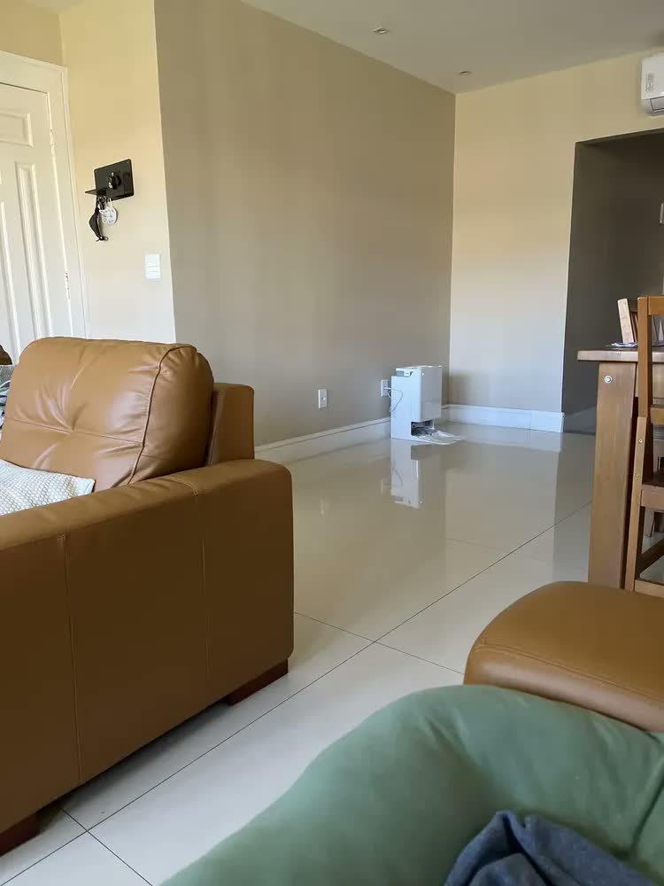 foto de Robô Aspirador Roborock Qr598 Com Mop E Controle App Preto
