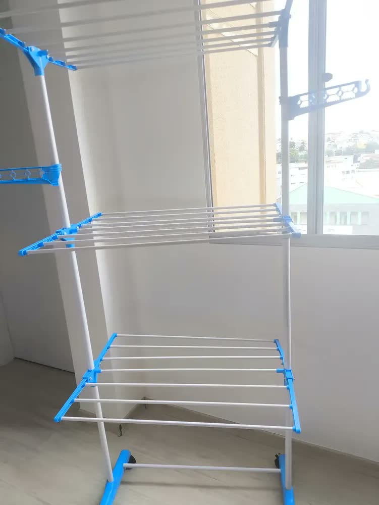 foto de Varal De Chão Sekbem Portátil Com 3 Andares Dobrável Para Roupas Preto