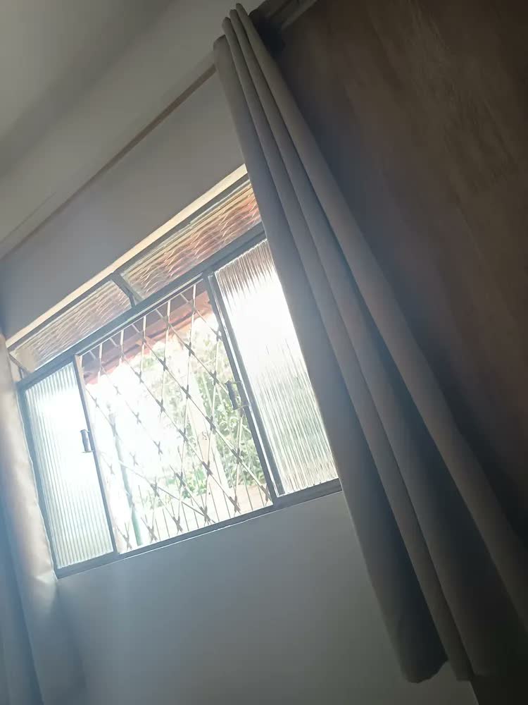 foto de Cortina Blackout Tecido Corta Luz Blecaute 2,00 Metros Largura X 1,60m Altura Sala Quarto Janela Blindex Porta Sacada Cor Tabaco Emporio Luz