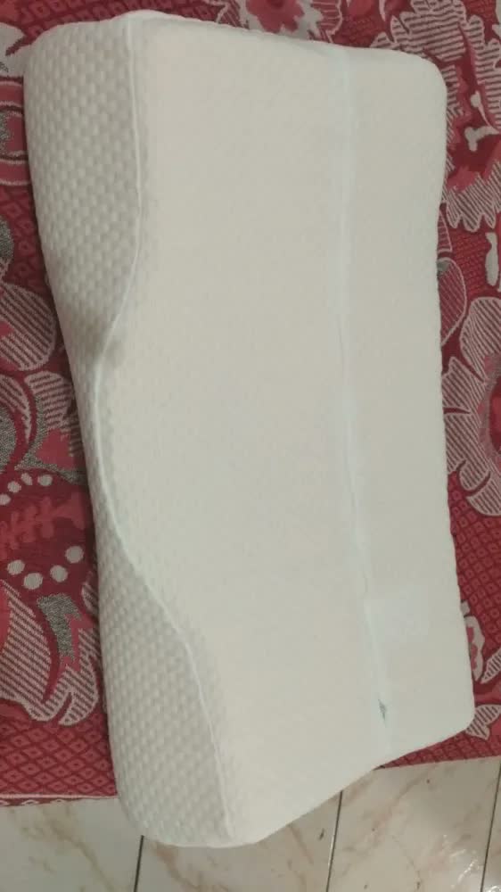 foto de Travesseiro Cervical de Espuma Viscoelástica com Carvão Ativado, Para Alívio da Dor no Pescoço e Coluna