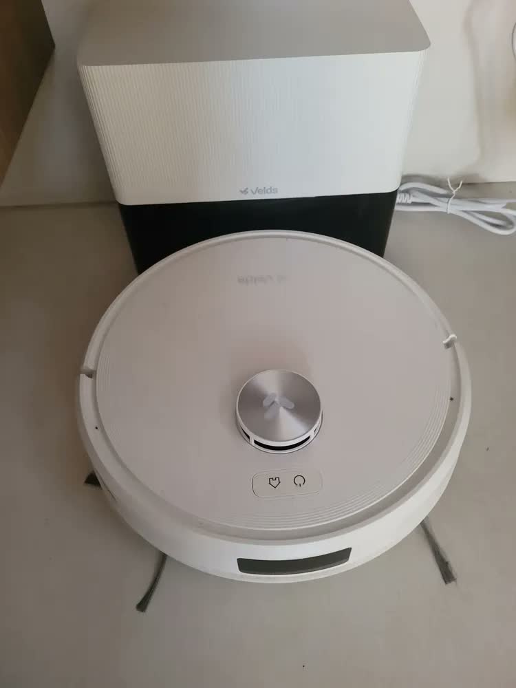 foto de Robô Aspirador Velds V50 Pro, Base Autolimpante Mop Duplo Giratório 10000pa Mapeamento Avançado, Branco