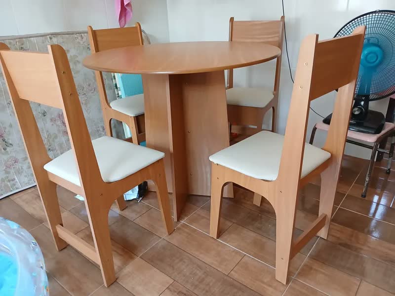 foto de Conjunto Mesa Redonda Art Panta Nature Com 4 Cadeiras Inova Para Cozinha Sala De Jantar