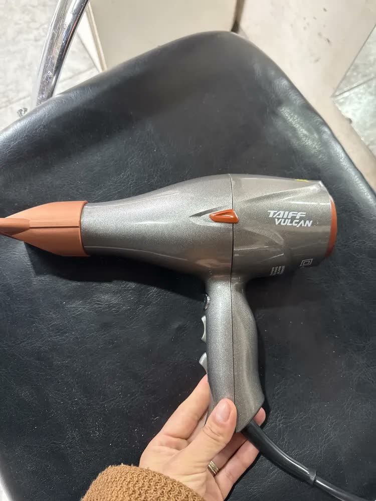foto de Secador De Cabelo Taiff Vulcan Profissional 2500 W Cinza