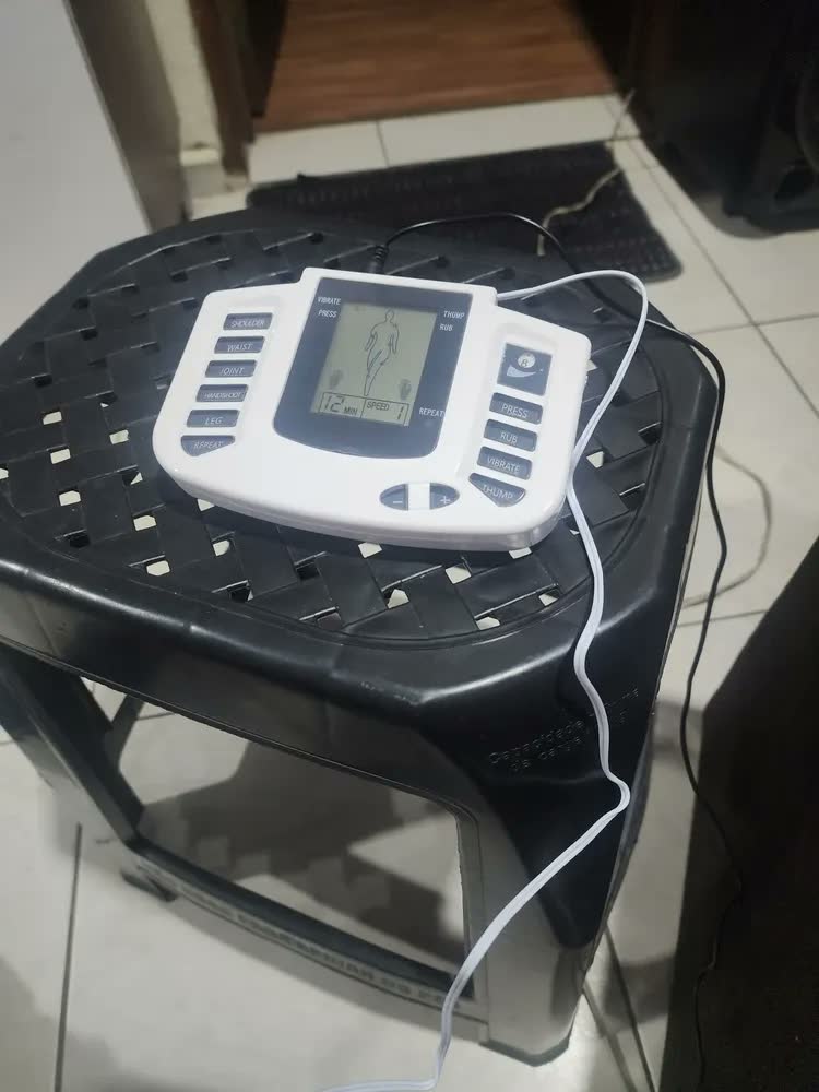 foto de Aparelho De Fisioterapia Choque Elétrico Acupuntura