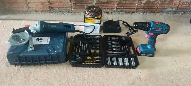 foto de Lixadeira Esmerilhadeira C/ Regulagem Velocidade 900w Bosch Azul 60hz