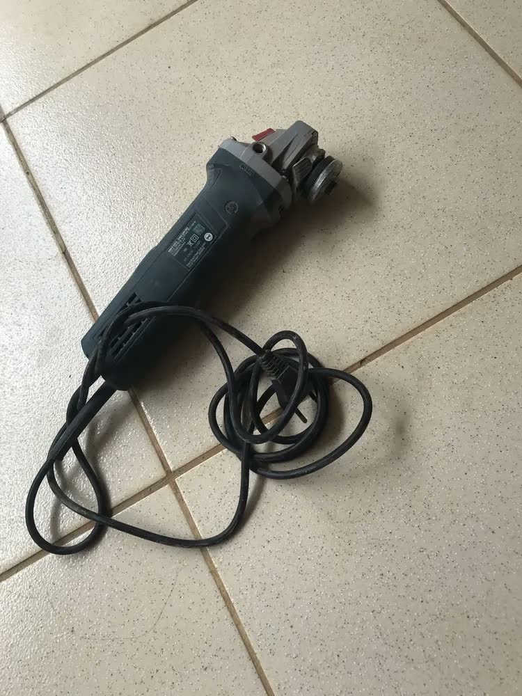 foto de Lixadeira Esmerilhadeira C/ Regulagem Velocidade 900w Bosch Azul 60hz