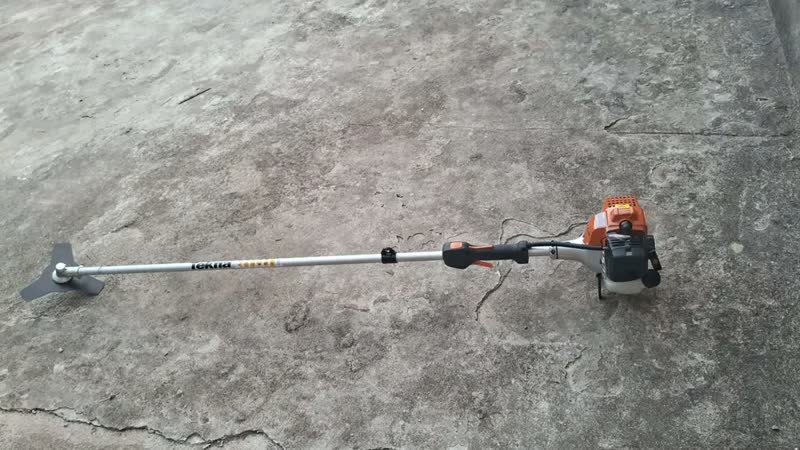 foto de Roçadeira Lateral A Gasolina 2t 26cc Rld26rs Tekna