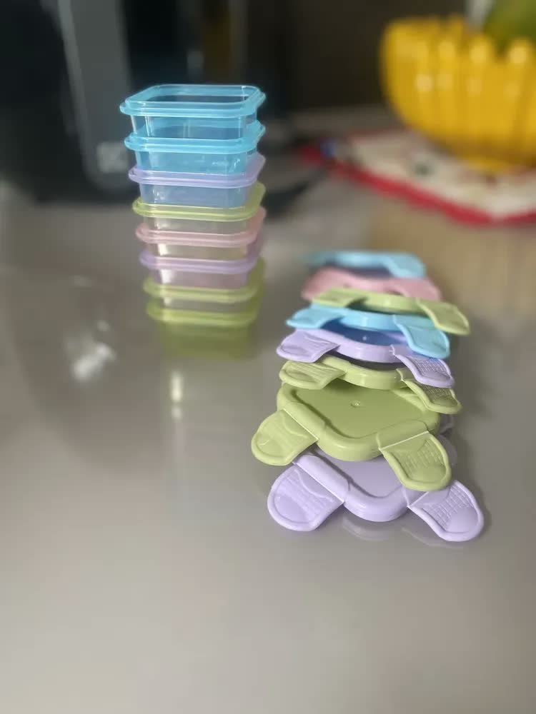 foto de Kit 12 Mini Potes Congelar Papinha Hermético Porta Leite Pó Colorido