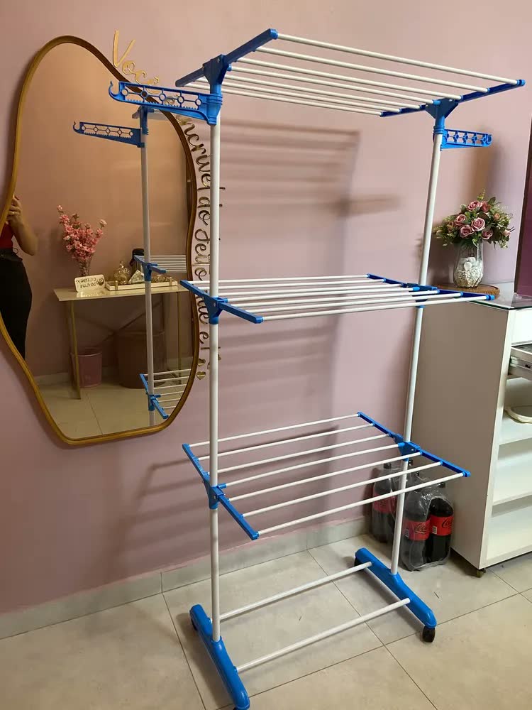foto de Varal De Chão Nautilus Ocean Portátil Com 3 Andares Compacto Dobrável Vertical Para Roupas Preto