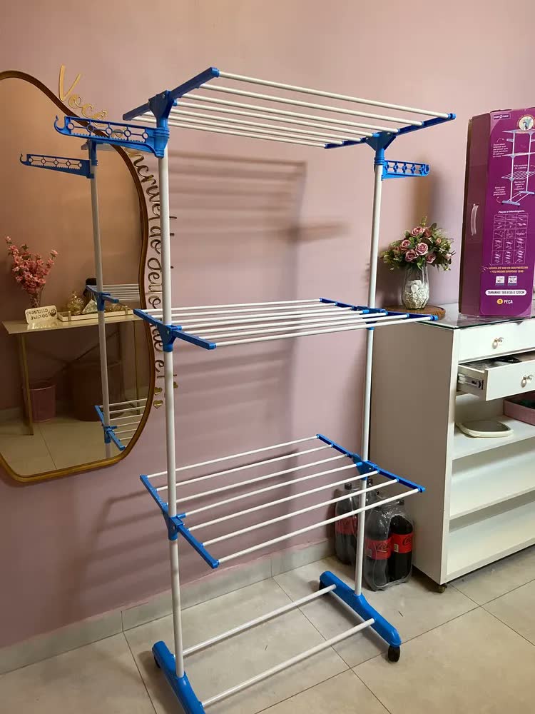 foto de Varal De Chão Nautilus Ocean Portátil Com 3 Andares Compacto Dobrável Vertical Para Roupas Preto