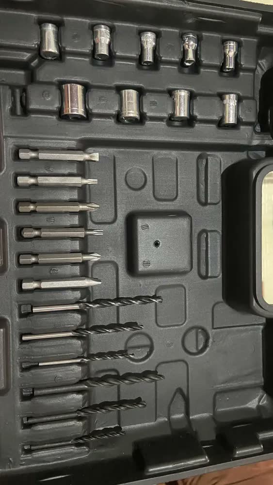 foto de Parafusadeira Furadeira 48v Profissional 2 Baterias Sem Fio Amarelo - Dewen